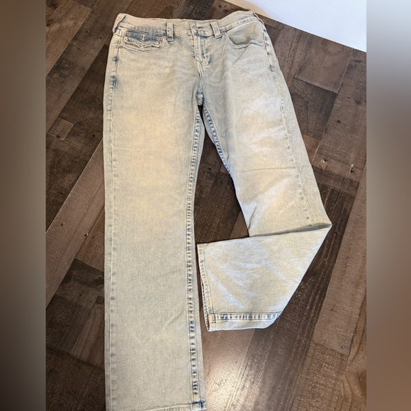 True Religion Ricky Relaxed Straight Jeans – Light Wash – Men’s 31